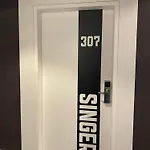 Singer109 Hostel, & 베를린