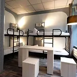 Singer109 Hostel, & 호스텔 *