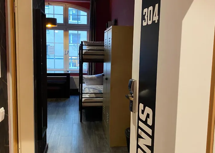 Hostal Singer109 Hostel, & *