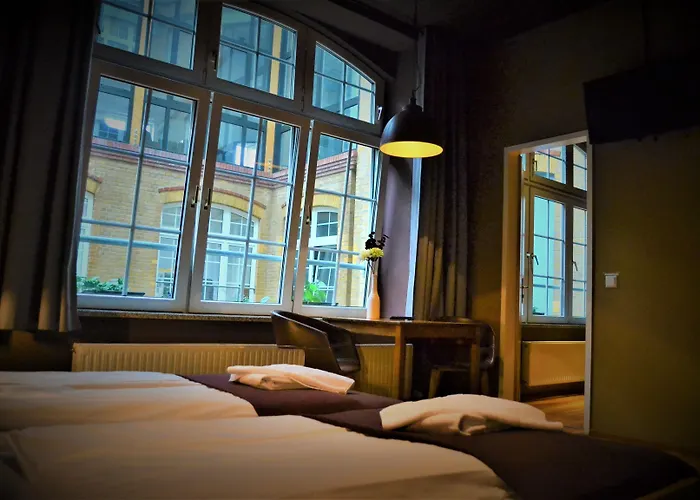 Hostal Singer109 Hostel, & *