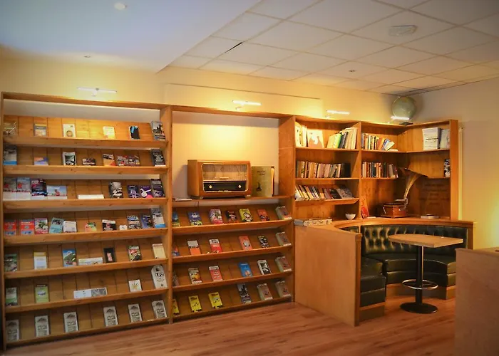 Singer109 Hostel, & Hostal *