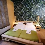 Singer109 Hostel, & بيت شباب برلين