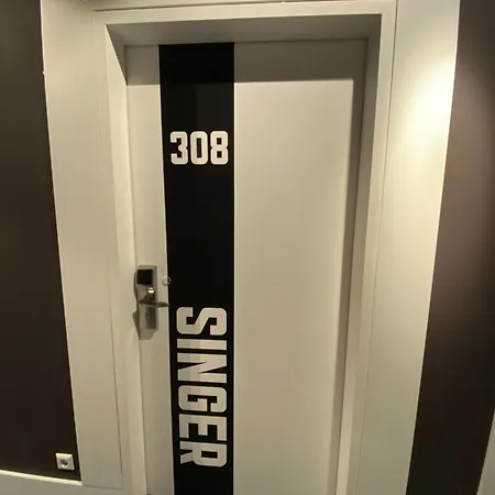 Singer109 Hostel, & بيت شباب *