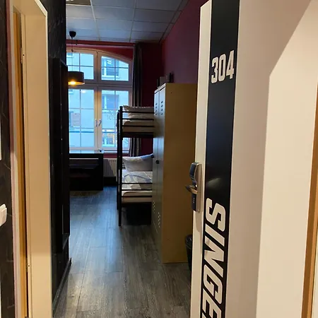 بيت شباب Singer109 Hostel, & *