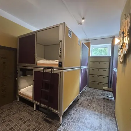 Singer109 Hostel, & 호스텔