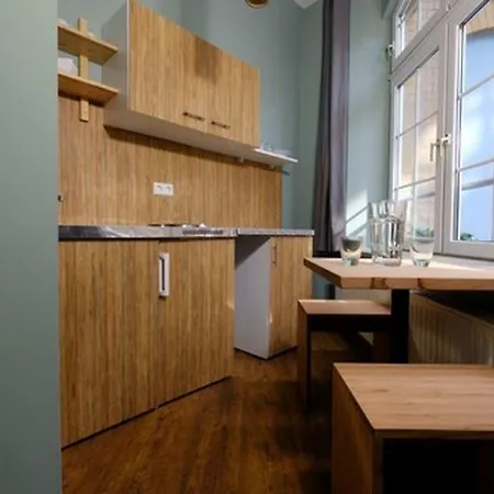 Singer109 Hostel, & * 베를린