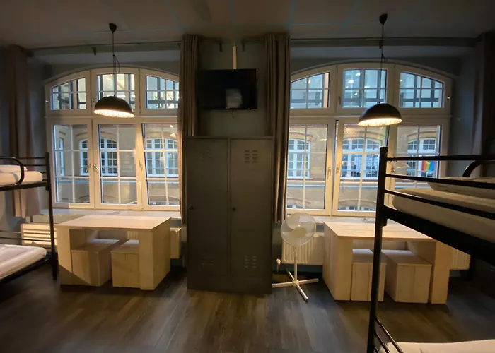 Singer109 Hostel, & Берлин