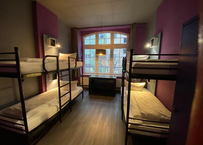 Singer109 Hostel, & Берлин