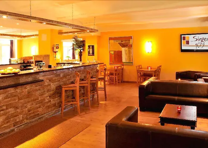 Хостел Singer109 Hostel, &