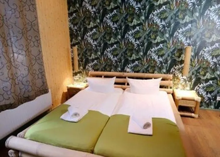 Singer109 Hostel, & Hostel Berlin