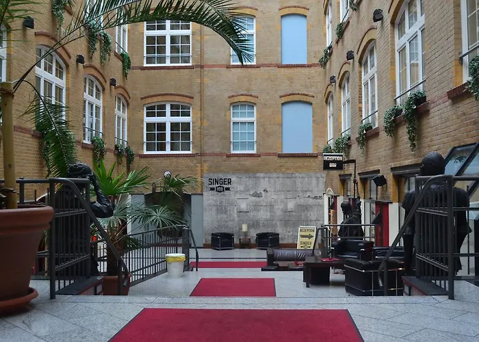 Singer109 Hostel, & Hostel