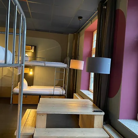 호스텔 Singer109 Hostel, & *